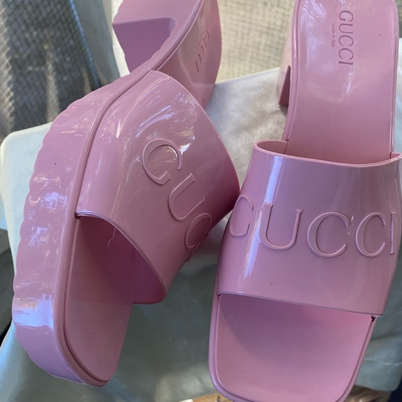 Gucci Pink Mules with Smooth Design and Square Toe - Picture 2 of 4